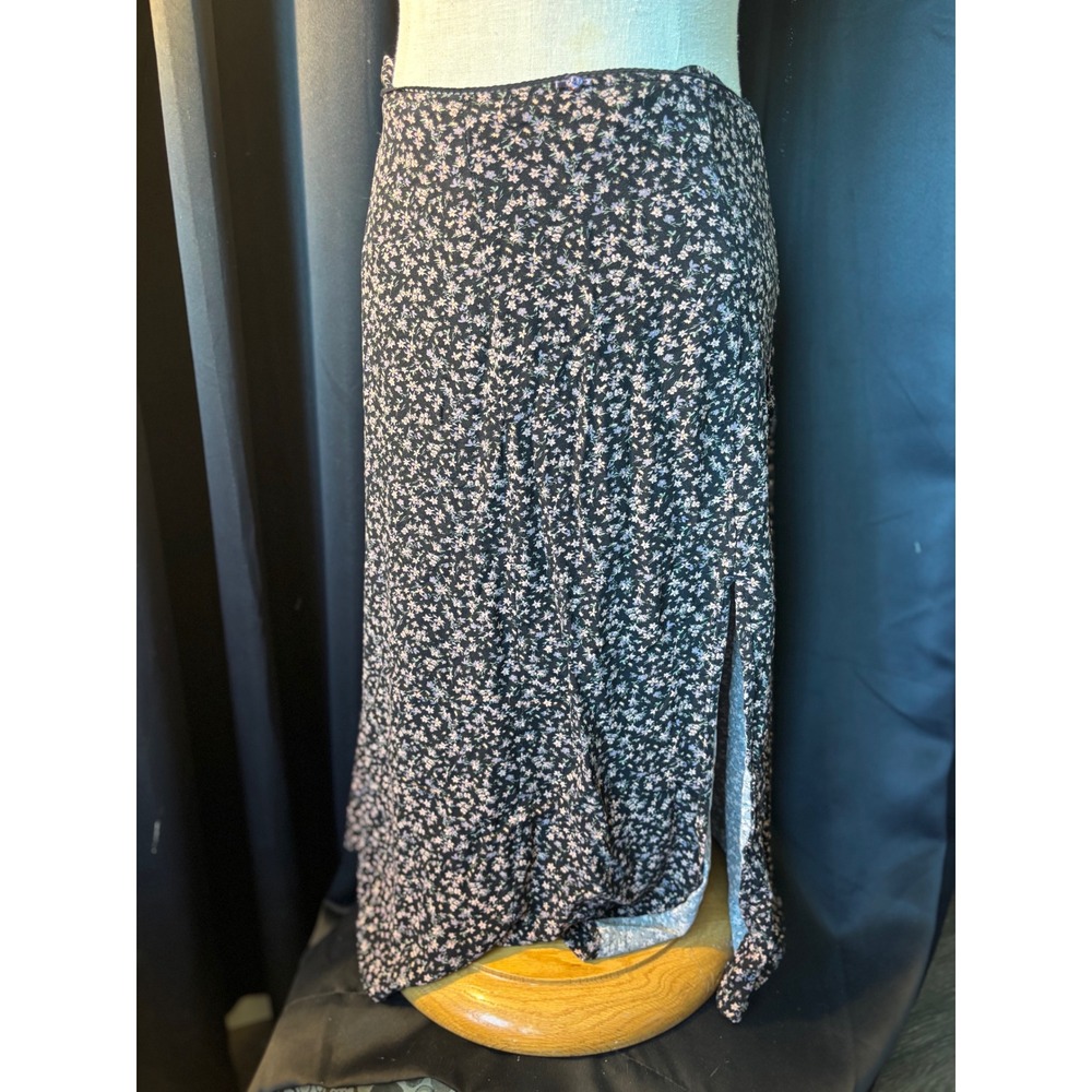Arizona Jean Co Black Ditsy Floral Midi Skirt Side Slit Rayon Size Medium